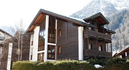 Residence Apfel Gressoney-Saint-Jean Buitenkant foto